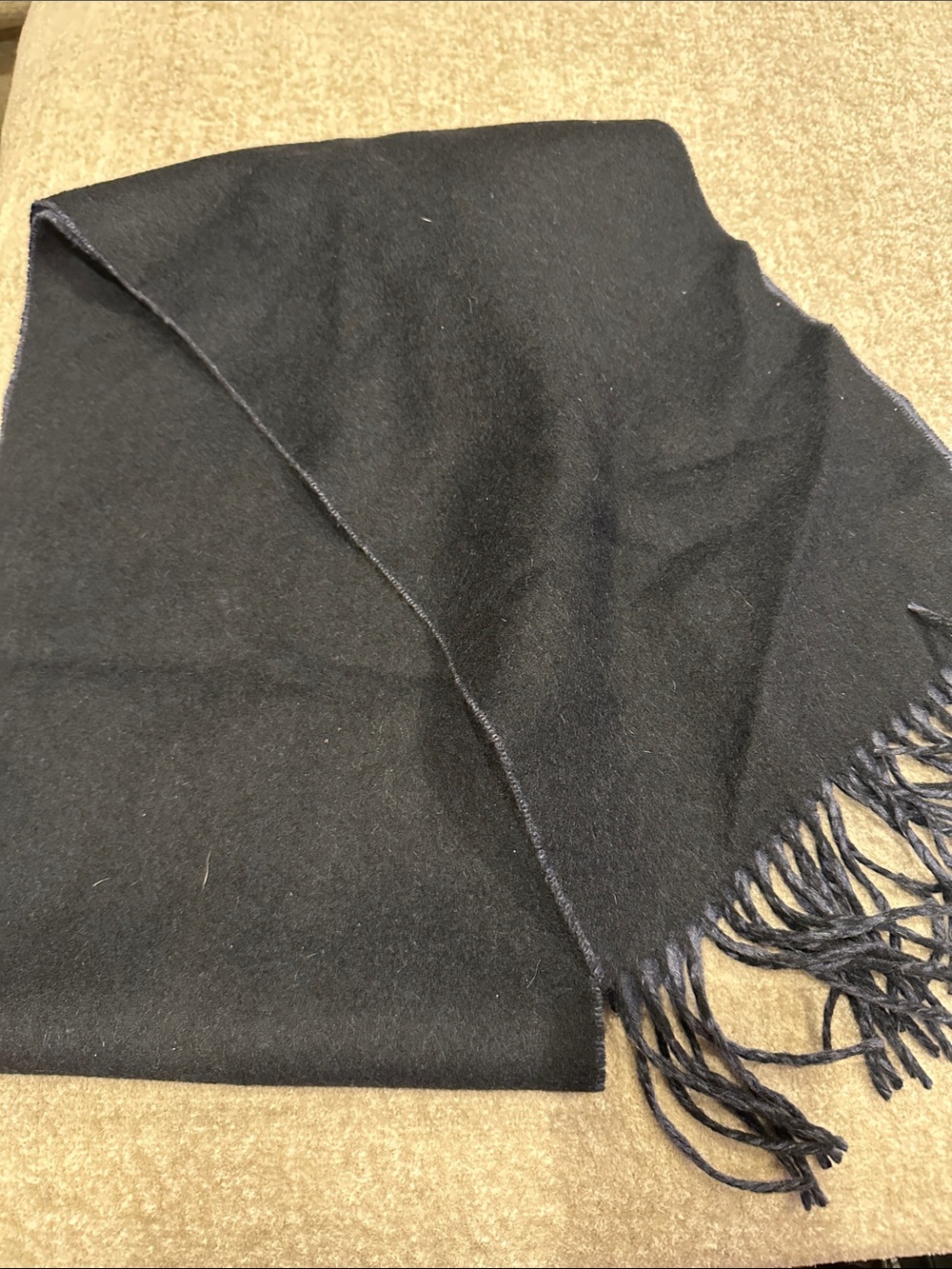 100% cashmere Classic Black Fringe Scarf